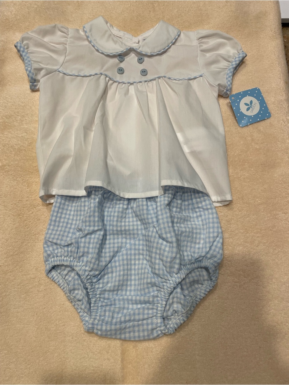 Baby outfits in blue and white. 5 outfits and 3 pairs of shorts - Picture 9 of 13
